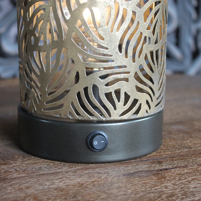 LED Laterne mit Glhlampe und Timer  Gold Schwarz