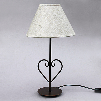Vintage Tischlampe Landhaus Herz Metall Antik-Stil