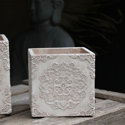 Ornament �bertopf eckig Creme - Wei�