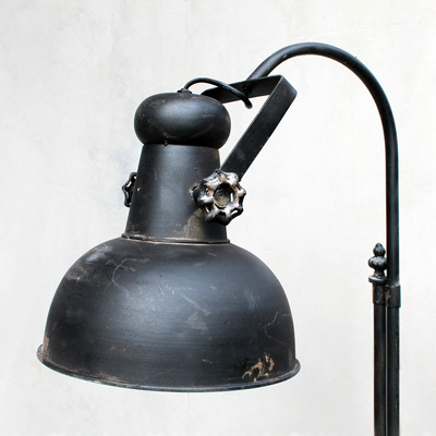 Vintage Stehlampe Factory shabby schwarz